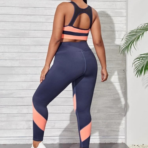 Plus Cut Out Sports Bra & Colorblock Leggings Set 4XL - Picture 2 of 8
